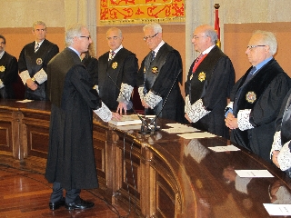 El nuevo secretario de Gobierno en el momento de la jura ante la Sala de Gobierno del TSJCat